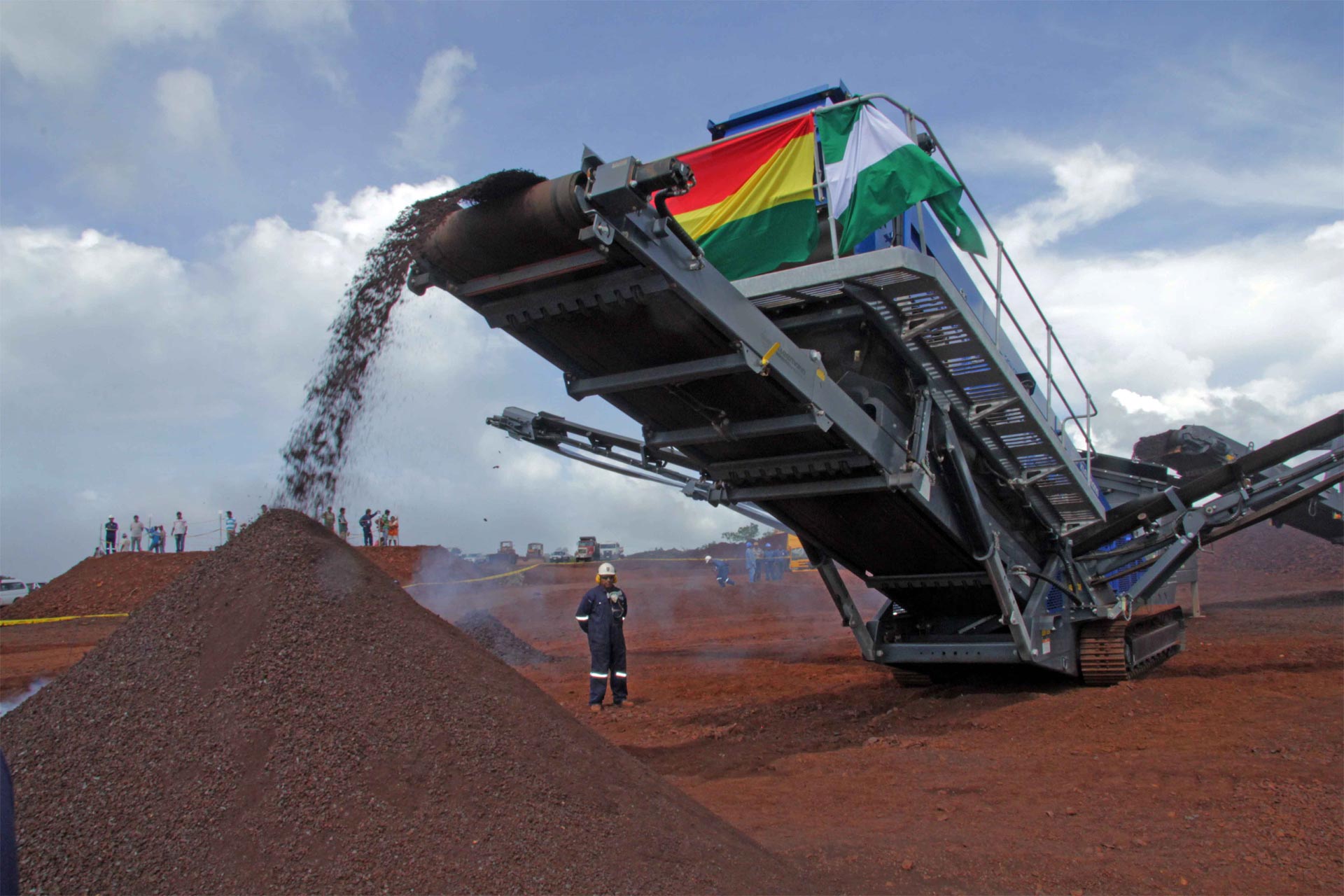 Bolivia explotará yacimiento de hierro en la frontera con Brasil