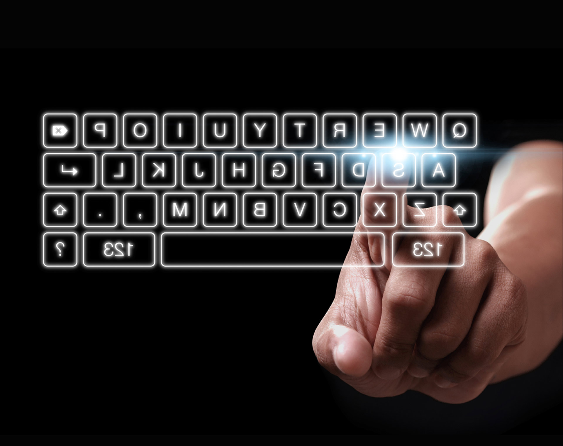 Una compañía japonesa presentó un software que permite proyectar un teclado virtual sobre el brazo