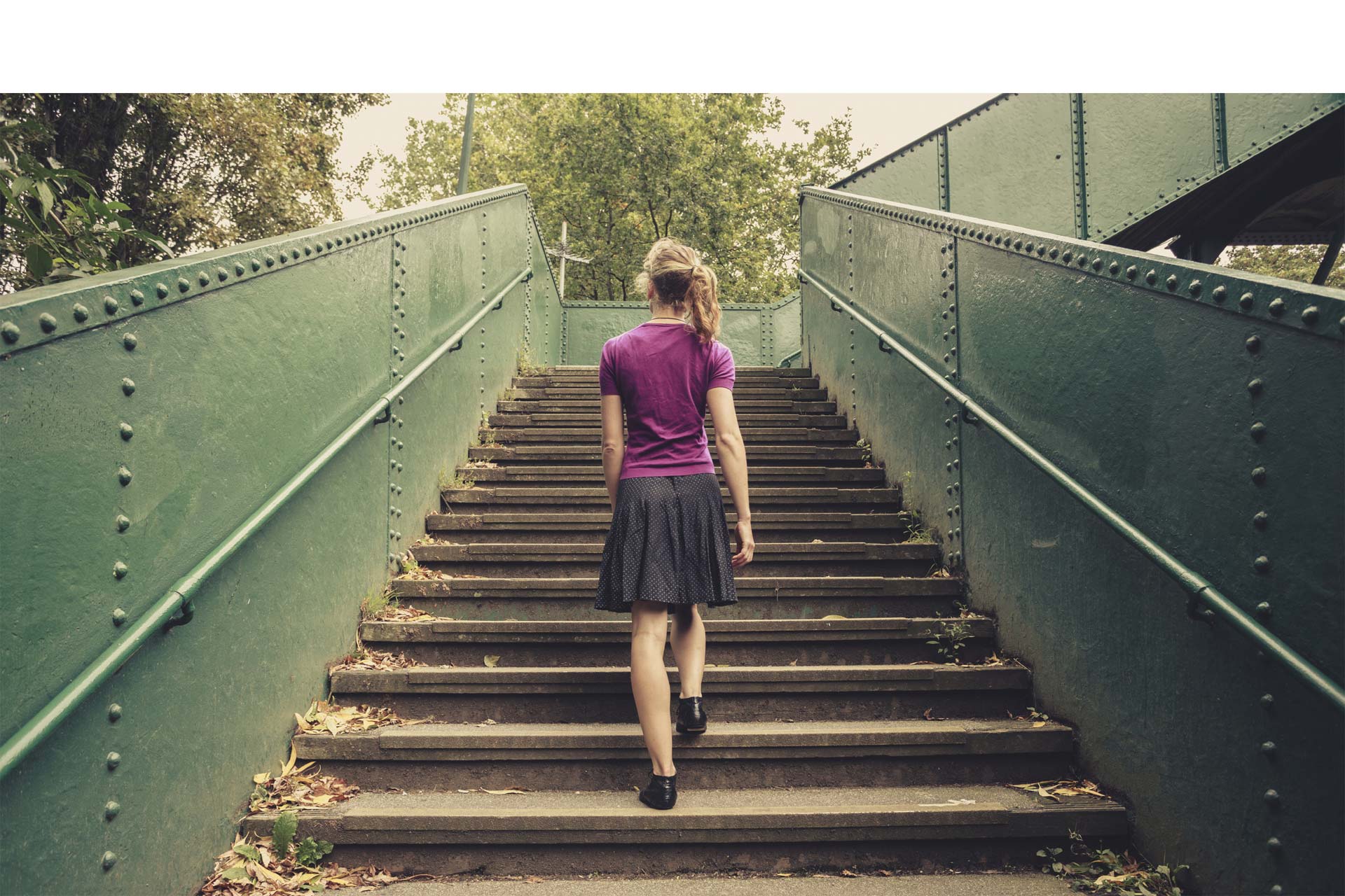 Estar de pie y caminar disminuye el riesgo de desarrollar diabetes tipo 2 en mujeres posmenopáusicas