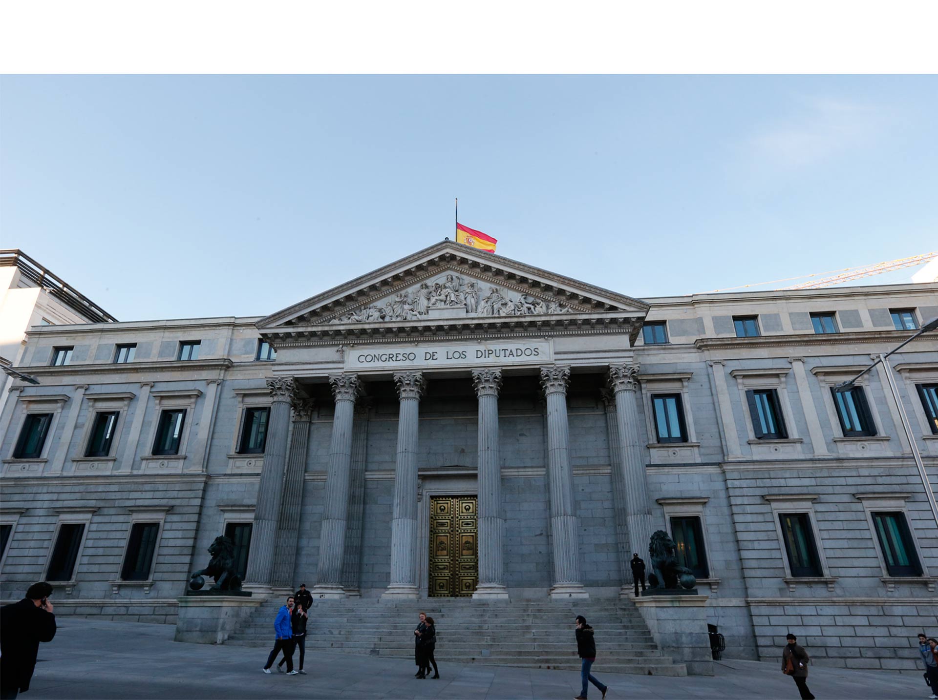 Por primera vez, las mujeres alcanzan el mínimo de 40% de parlamentarias que establece la ley española