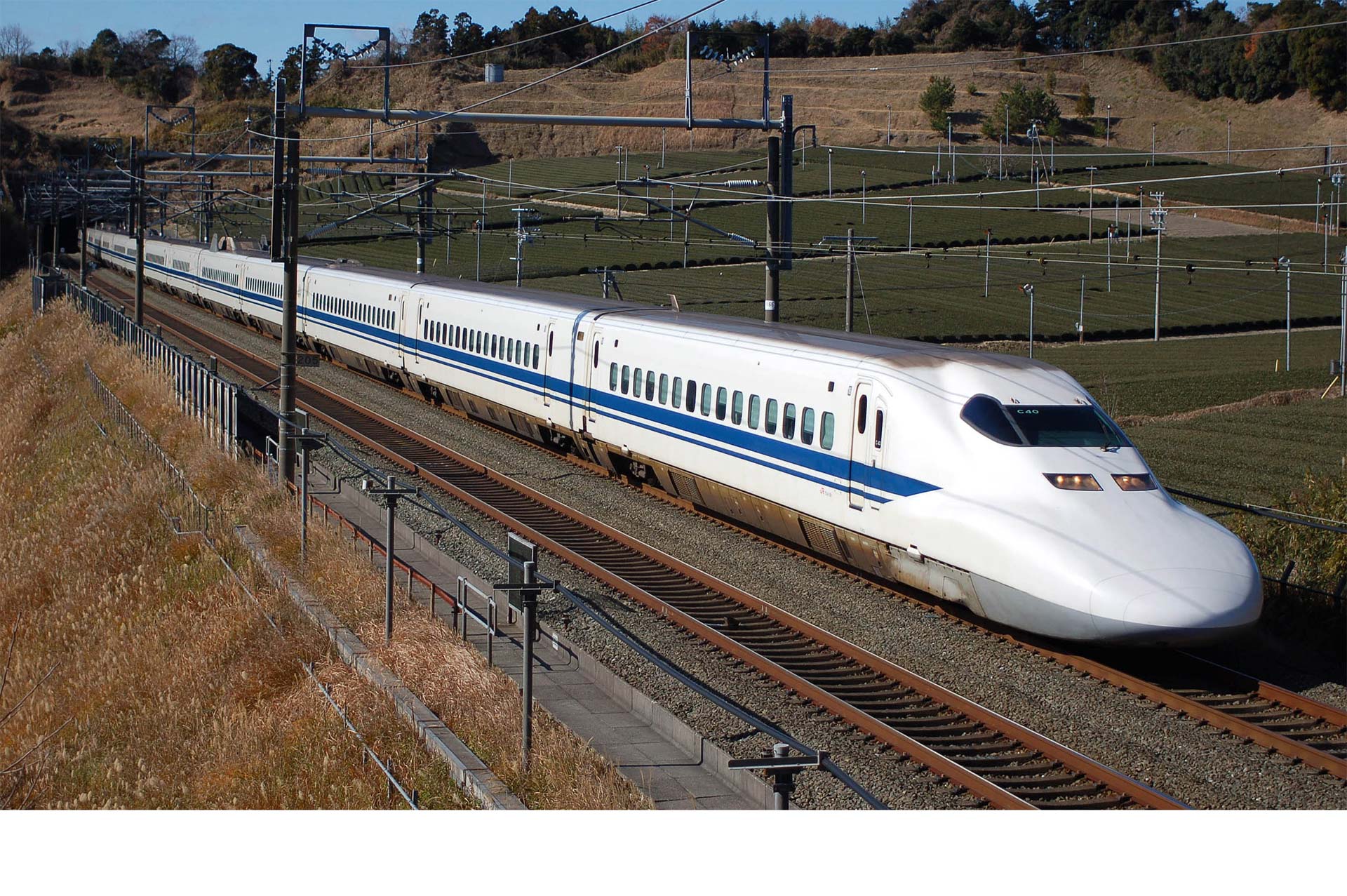 Con la ayuda de Japón, que aportará 12 mil millonpretende modernizar el sector ferroviario del país