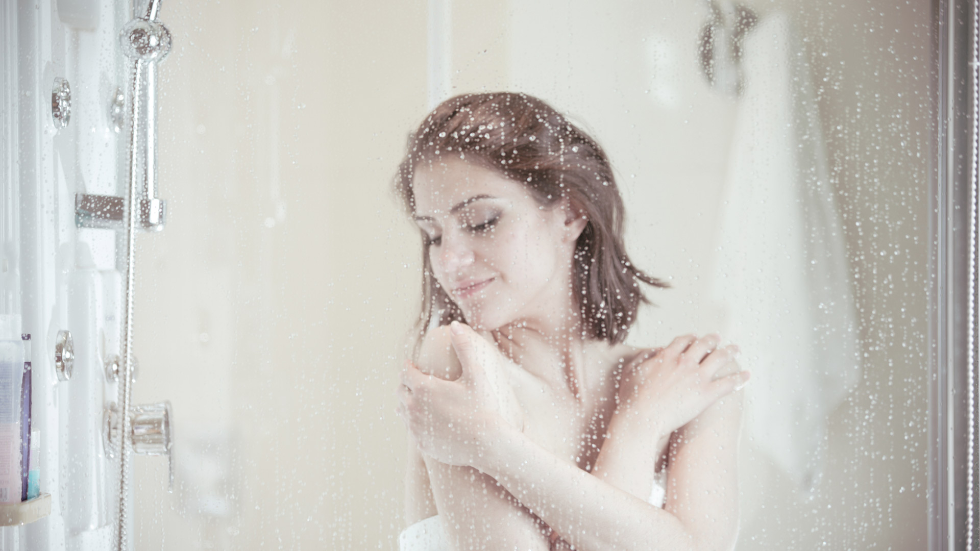 Según la psicología, lo primero que debemos hacer al salir de la ducha es vernos al espejo y enumerar cinco cosas que nos gusten de nuestro cuerpo