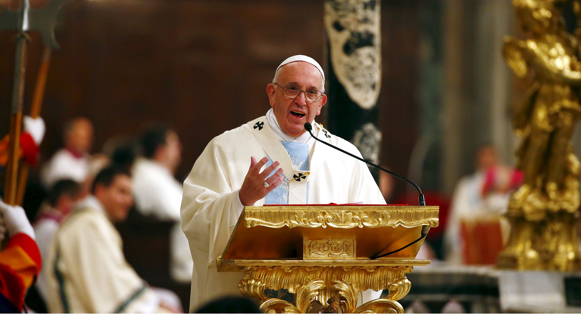 El sumo pontífice explicará en español cuales son los retos de la humanidad por los que se debe orar. El primer vídeo se publicará el 6 de enero
