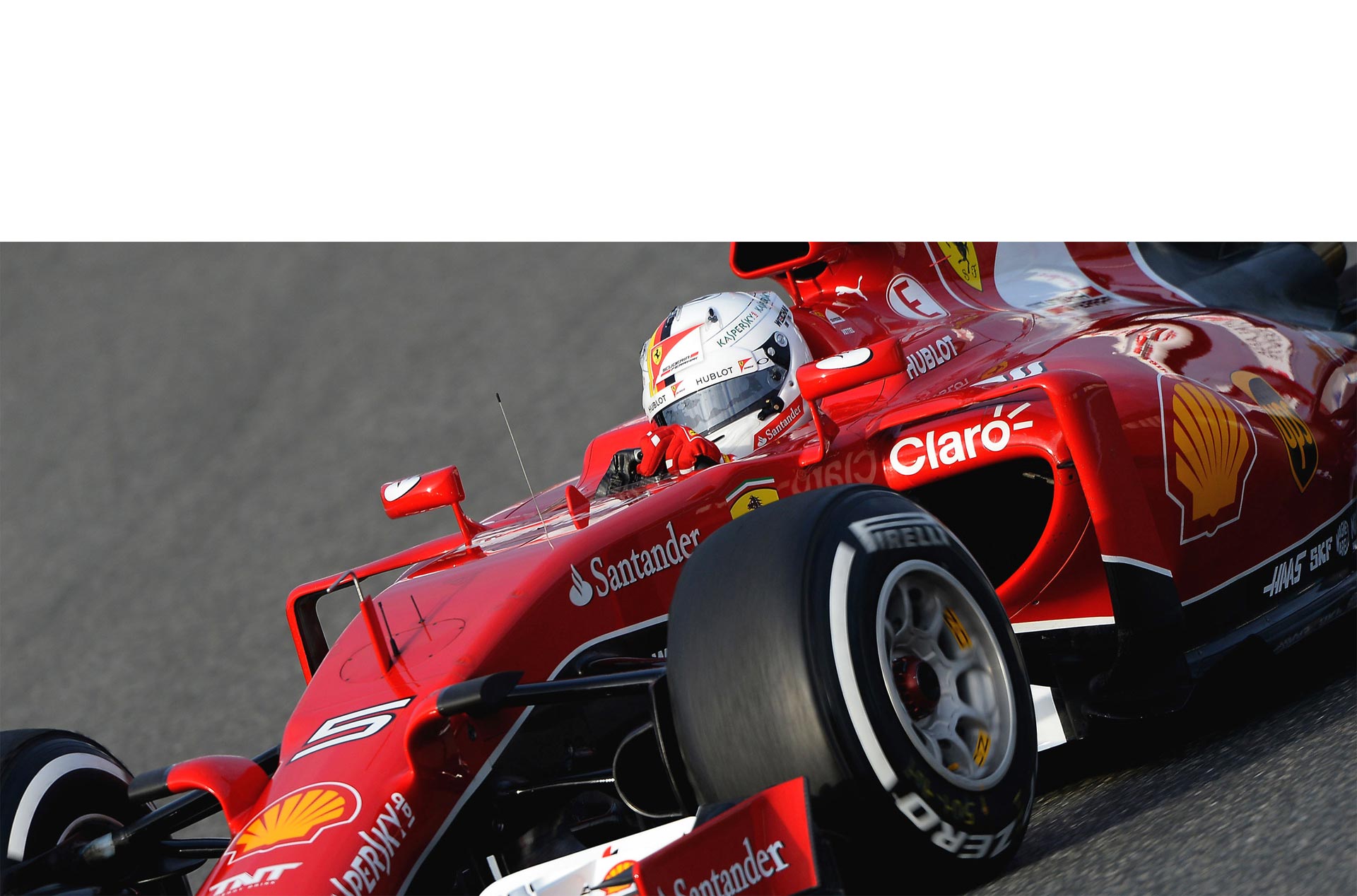 Los corredores Sebastian Vettel y Kimi Raikkönen estrenarán el bólido durante las pruebas de temporada 2016 que se realizarán en Barcelona