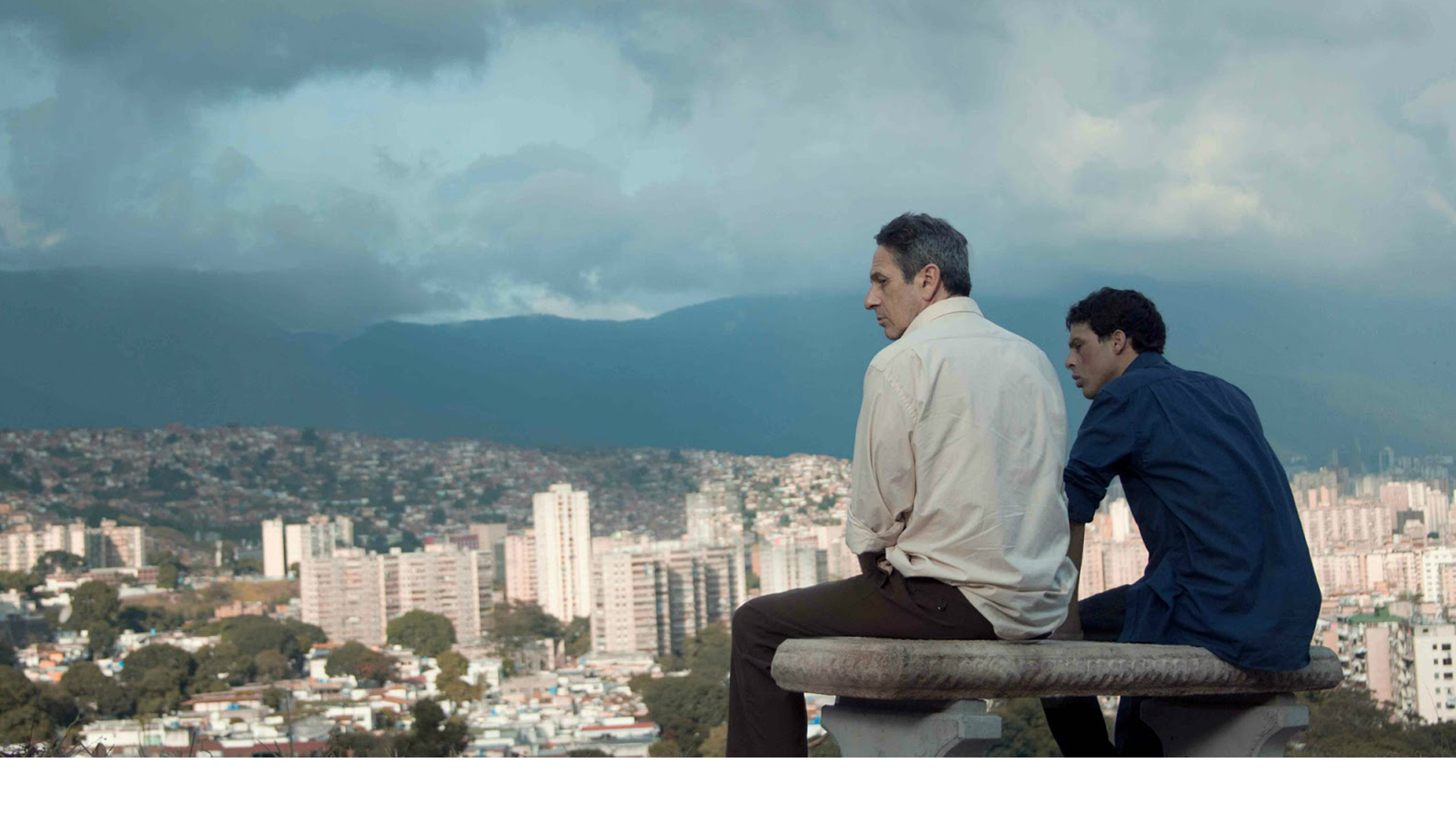 La compañía Happines Distribution precisó el estreno de la cinta en 30 salas bajo el título “Les amants de Caracas”