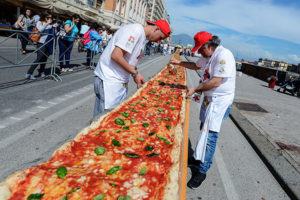 La pizza midió mas de 1,8 kilómetros