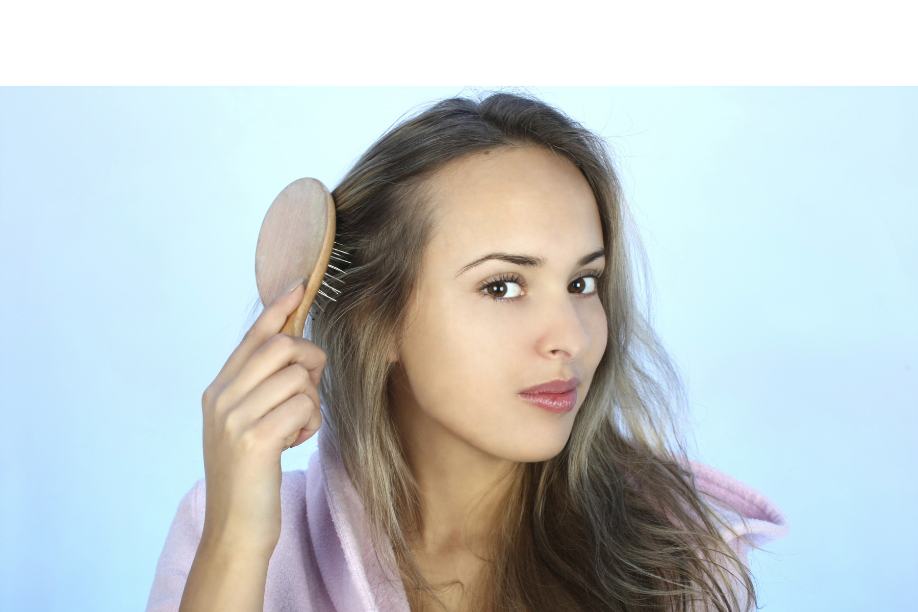 La perdida de cabello excesiva es una de las principales preocupaciones estéticas de las mujeres, por lo que buscan tratamientos que en algunos caso solo la empeoran
