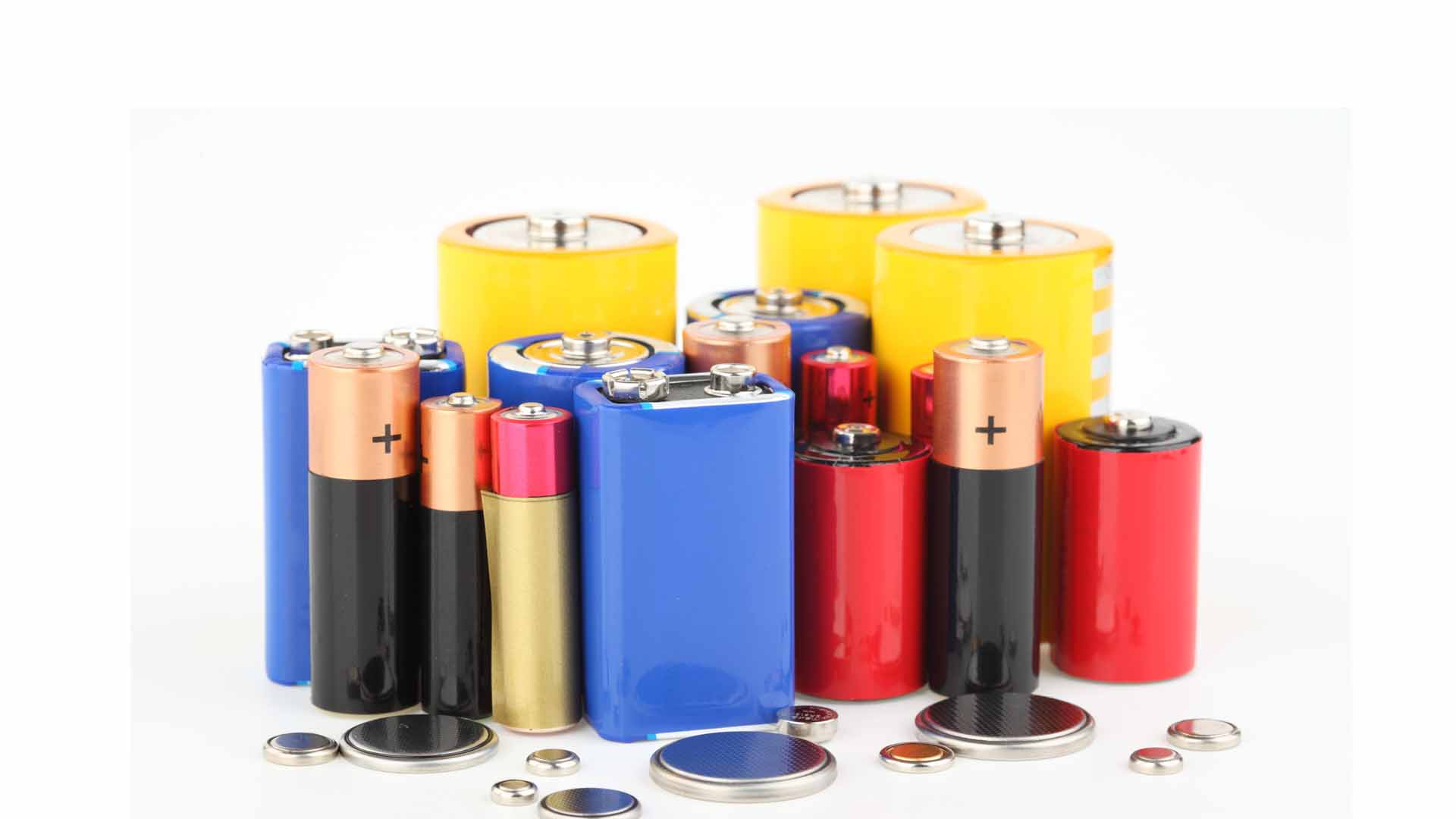 Las nuevas baterías AA y AAA de la firma han sido desarrolladas con un 4% de material empleado anteriormente en otras pilas