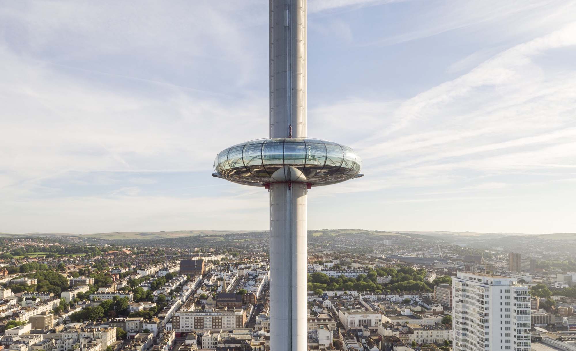 Con 138 metros de altura ofrecerá una panorámica de 360 grados de la costa de Brighton y ofrecerá viajes de hasta media hora con la más lujosa atención