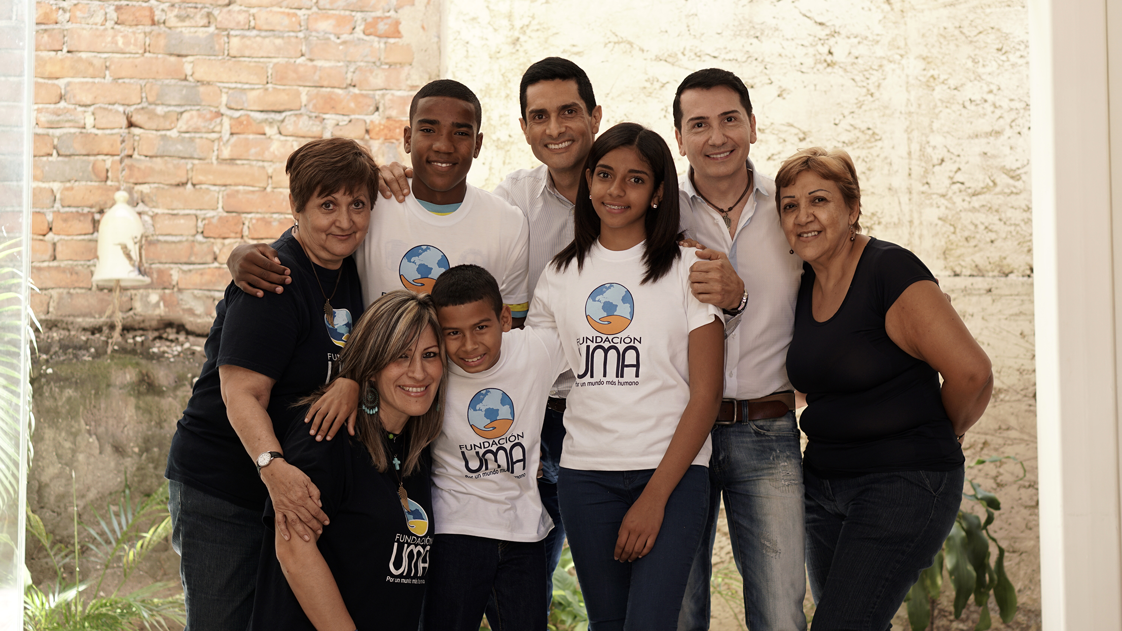 Fundación UMA: Una familia para niños y ancianos en riesgo o abandono