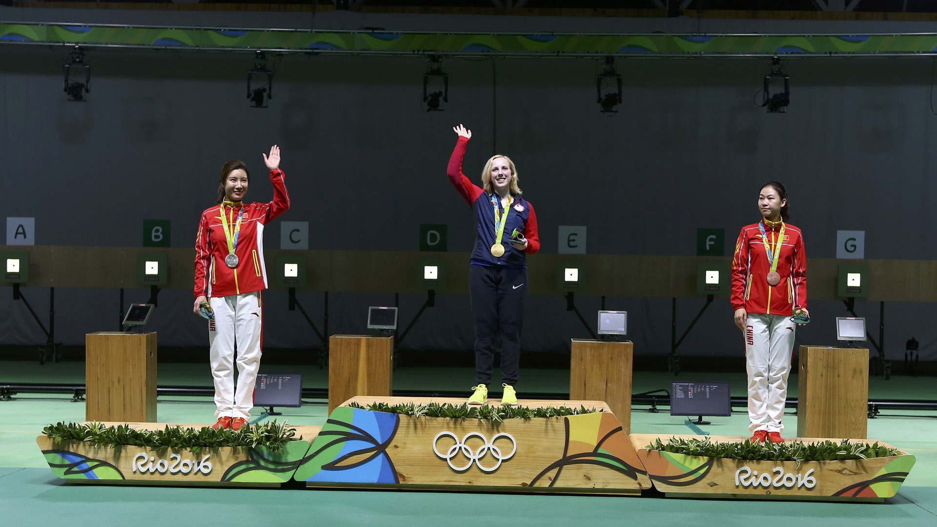 Virginia Thrasher se impuso antes las chinas Li Du y Yi Silin para obtener la primera medalla de esta categoría para su país