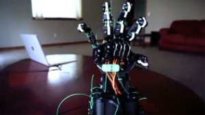 Prototipo de mano robótica 