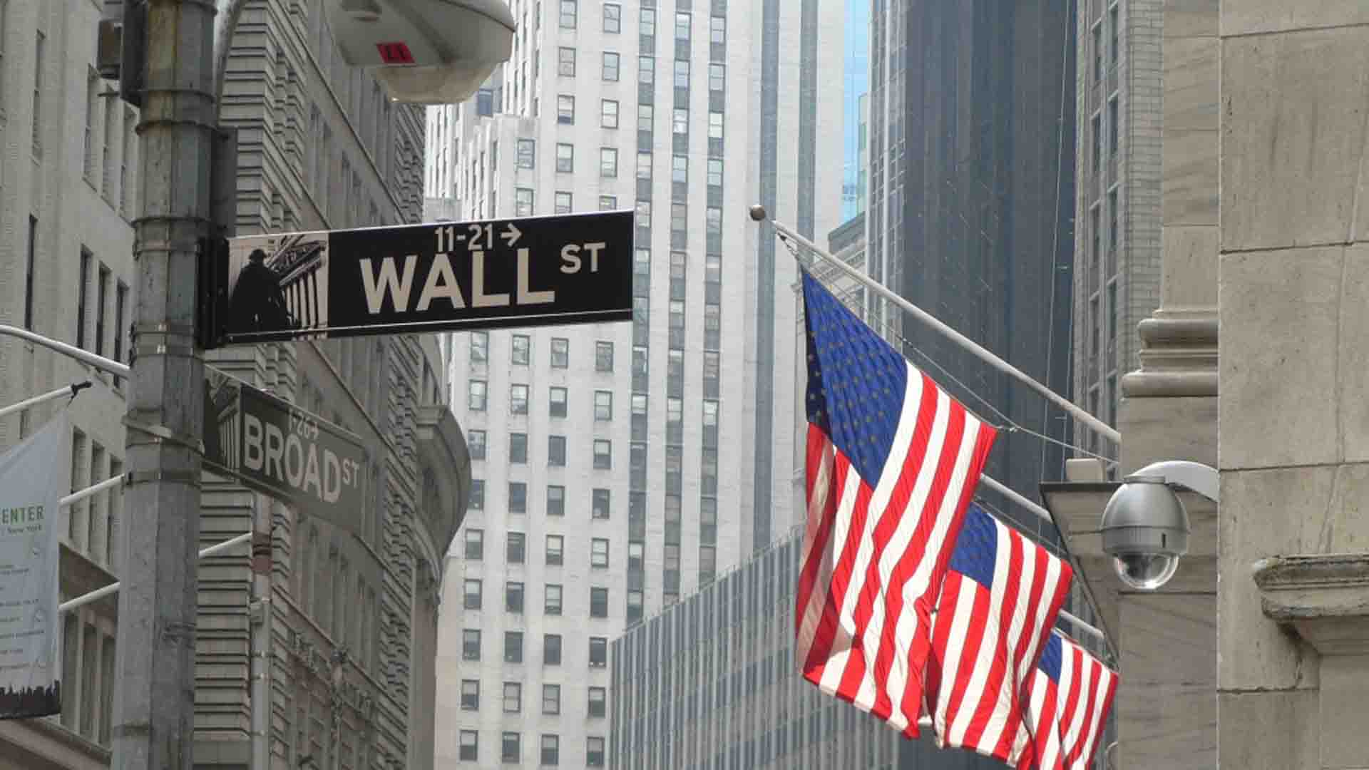 Wall Street inicia semana con indicadores en aumento