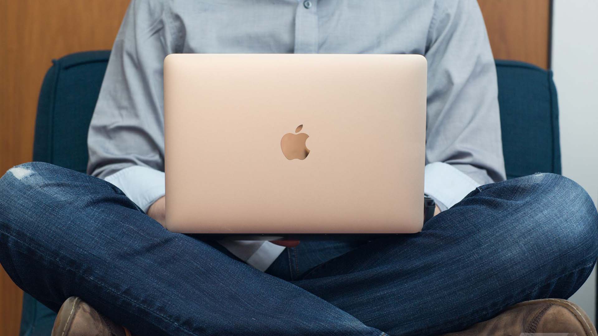 La empresa dará información de los detalles de su nueva computadora MacBook en su próximo evento que se transmitirá en vivo