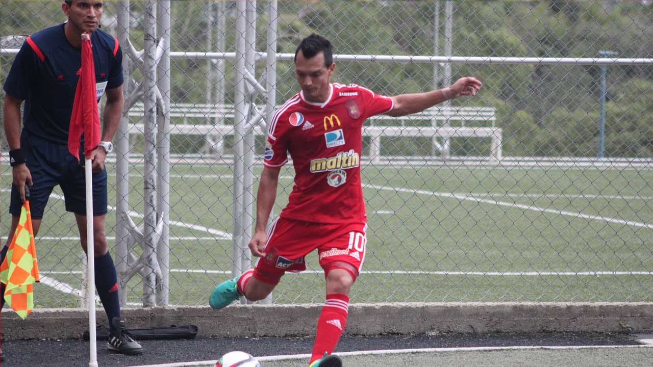 Los Rojos del Ávila superaron al equipo guayaquil en la Mant Coup, que se disputó en Ecuador