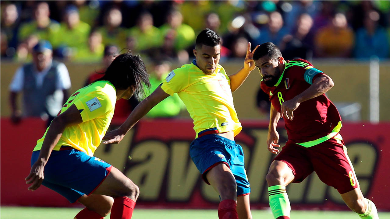 El equipo dirigido por Rafael Dudamel salió derrotado por tres goles en su dura visita a Quito