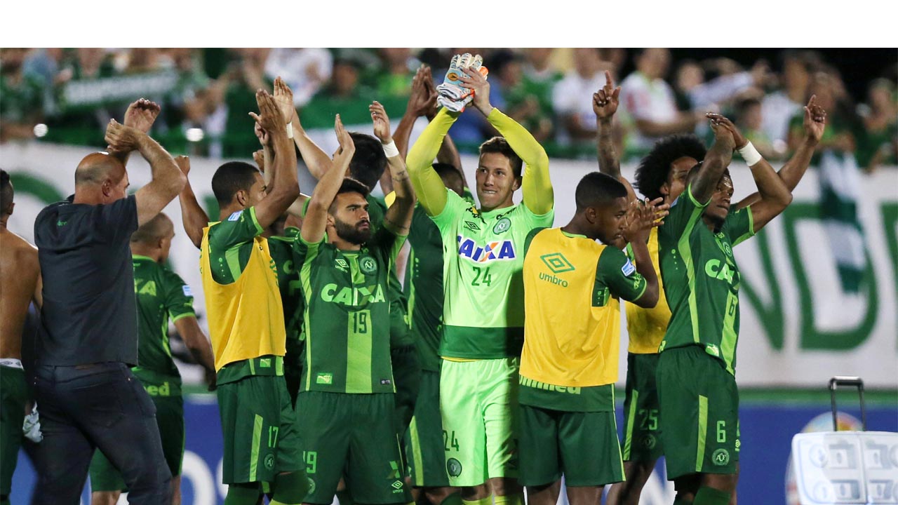 El Atlético Nacional solicitó que se declare campeón de la Copa Suramericana al conjunto brasileño, con quien debía medirse este jueves en el partido de ida de la final