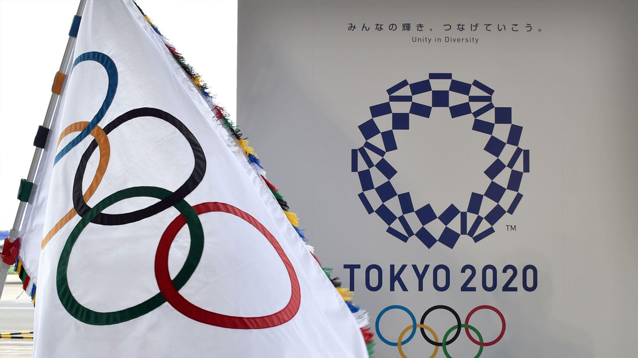 La gobernadora de la capital japonesa, Yuriko Koike, aprobó la construcción de los espacios necesarios para voleibol, natación y canotaje