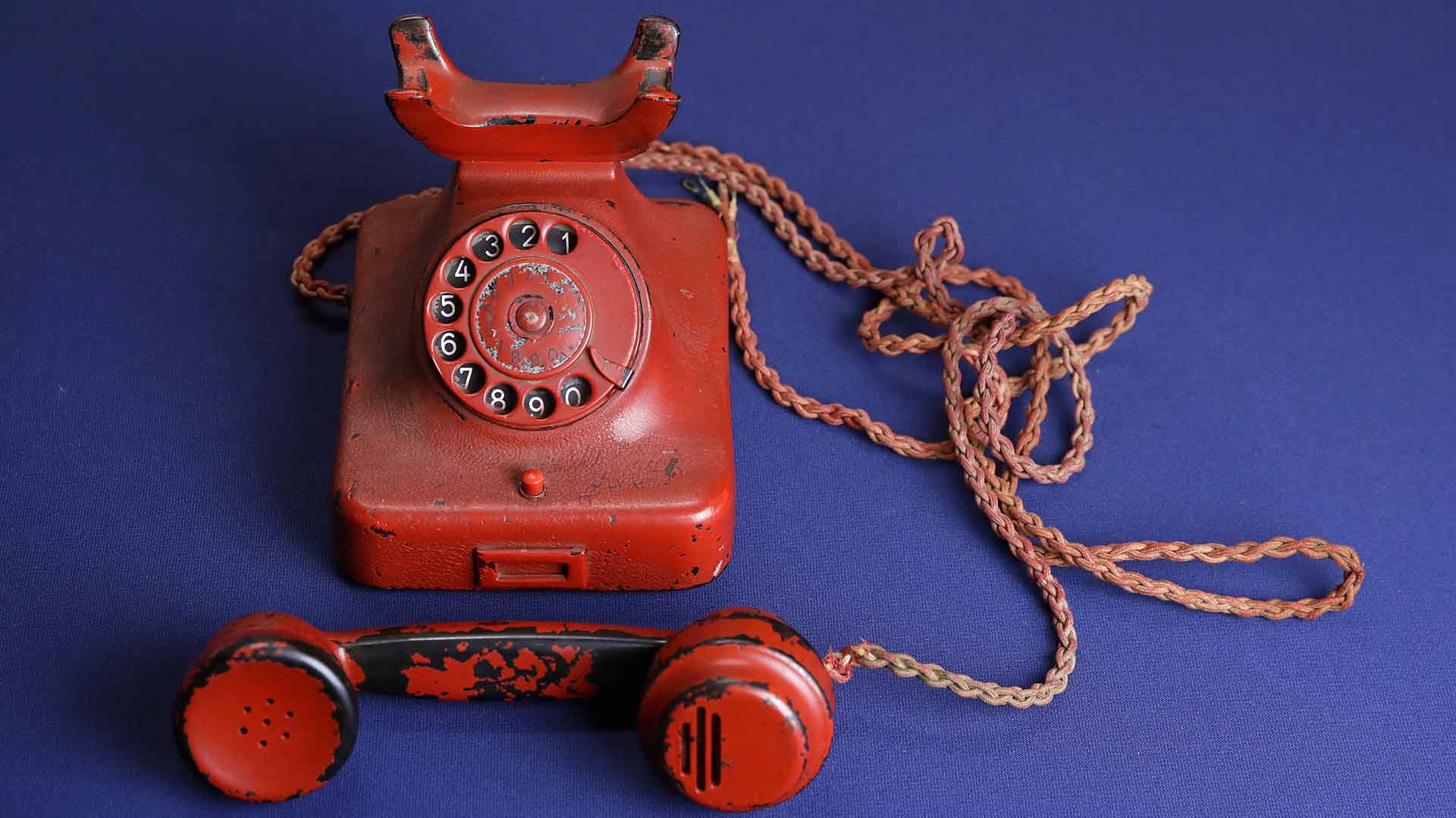 El teléfono que se uso en los últimos dos años del conflicto mundial fue subastado y adquirido por un coleccionista norteamericano