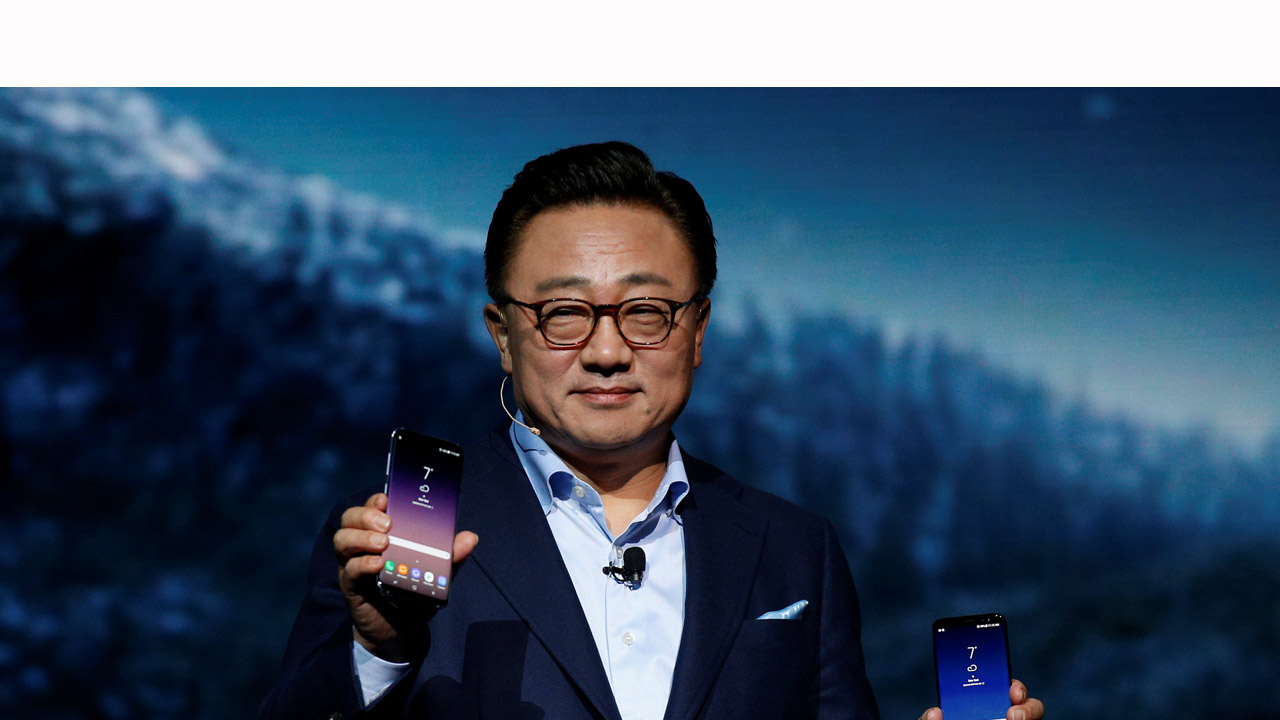 La firma surcoreana presentó este miércoles su nuevo modelo y su hermano, el Galaxy S8 Plus; ambos, con un asistente virtual llamado Bixby