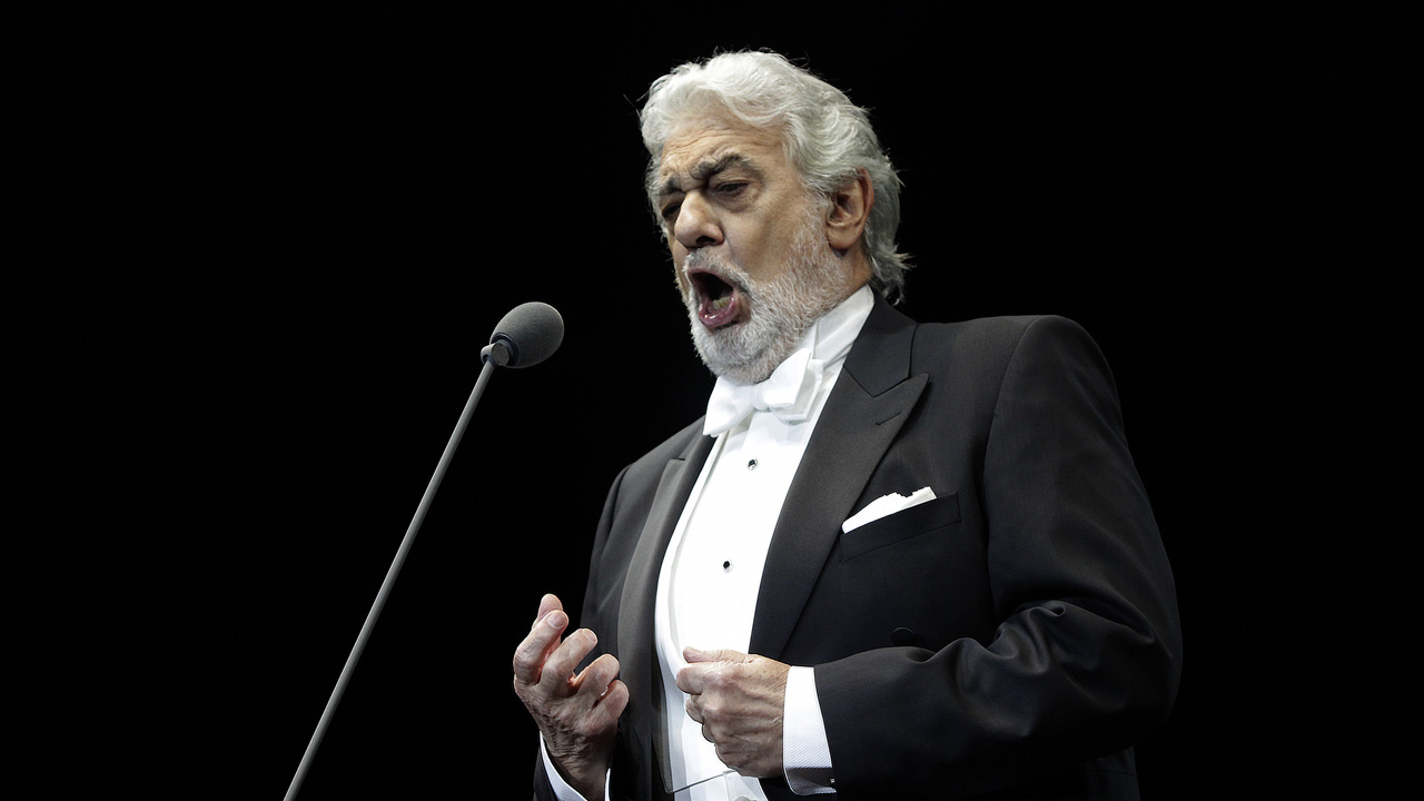 El tenor fue nombrado miembro honorífico de la Staatsoper de Berlín durante un concierto que honró el debut en la capital germana del español