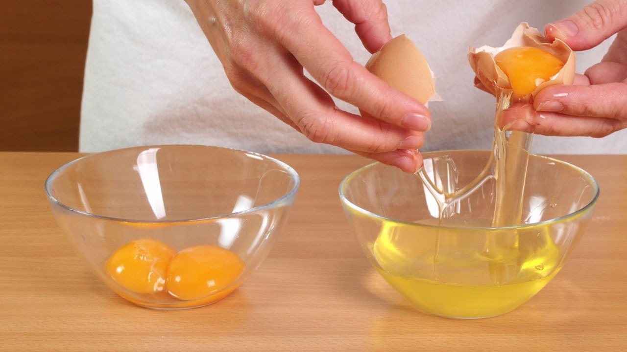 La clara de huevos son esenciales para el cuerpo