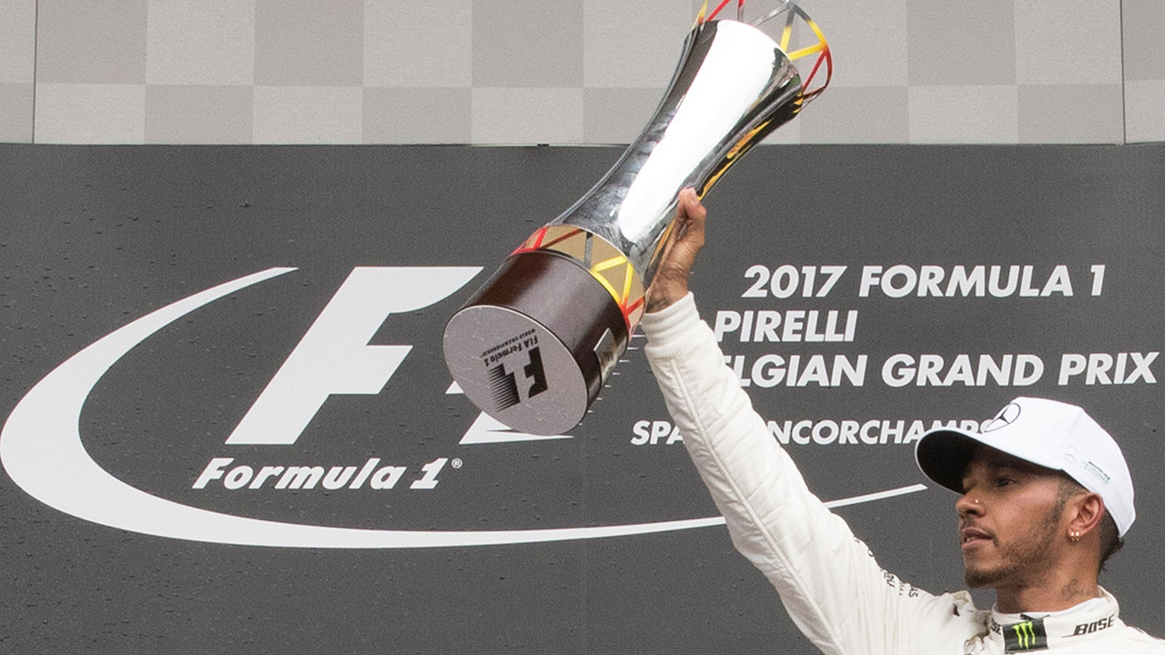 Hamilton celebra su triunfo 200 en la F1