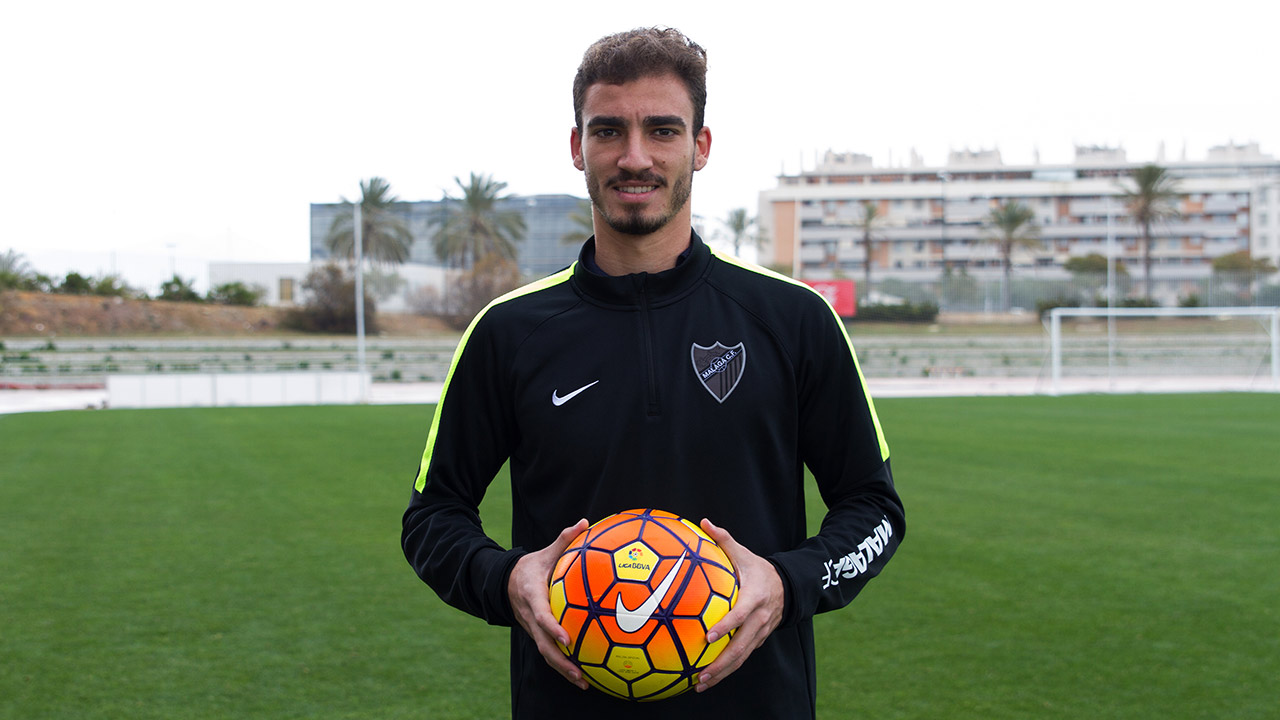 El defensor de la Vinotinto, cuya ficha pertenece al Málaga jugará cedido en el Cádiz por lo que seguirá en fútbol español