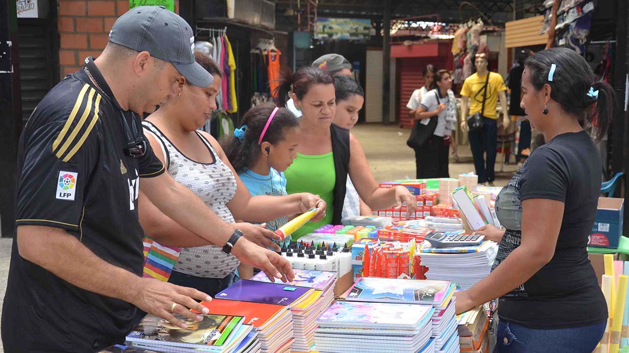 La autoridad de la Sundde, William Contreras, detalló que solo en Caracas y Miranda serán fiscalizados un estimado de 400 librerías