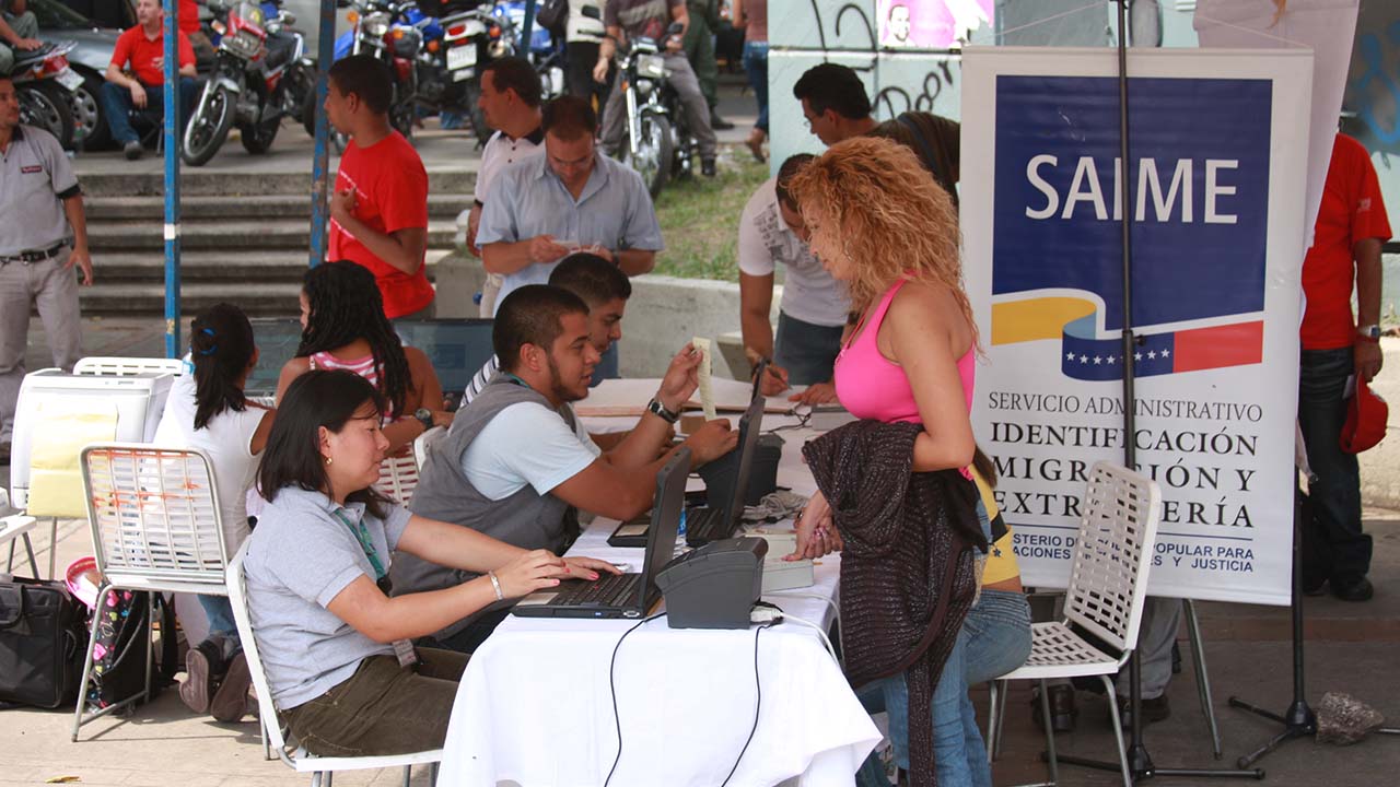 El director del Saime aseguró que gracias a las distintas rutas de documentación que se han establecido se ha logrado llegar a este número
