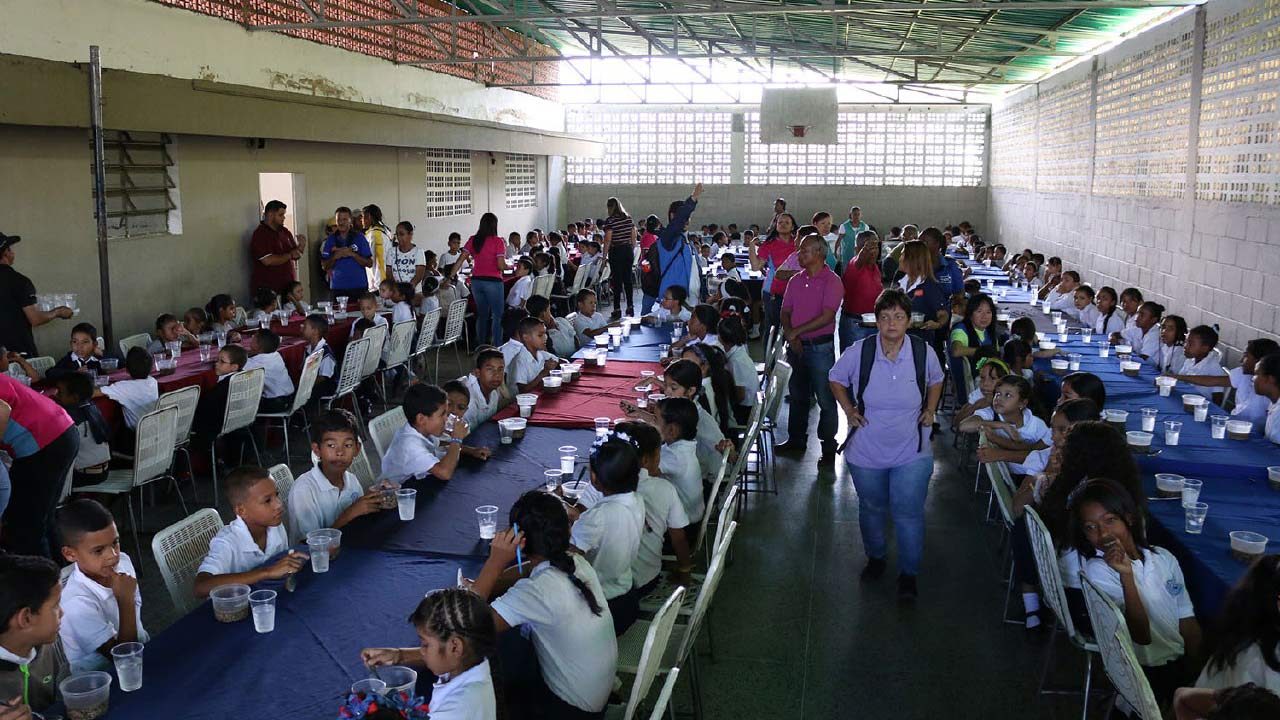 La alcaldía del municipio Sucre, puso en marcha el programa "Venezuela Sueña" que favorecerá a varias escuelas de la jurisdicción
