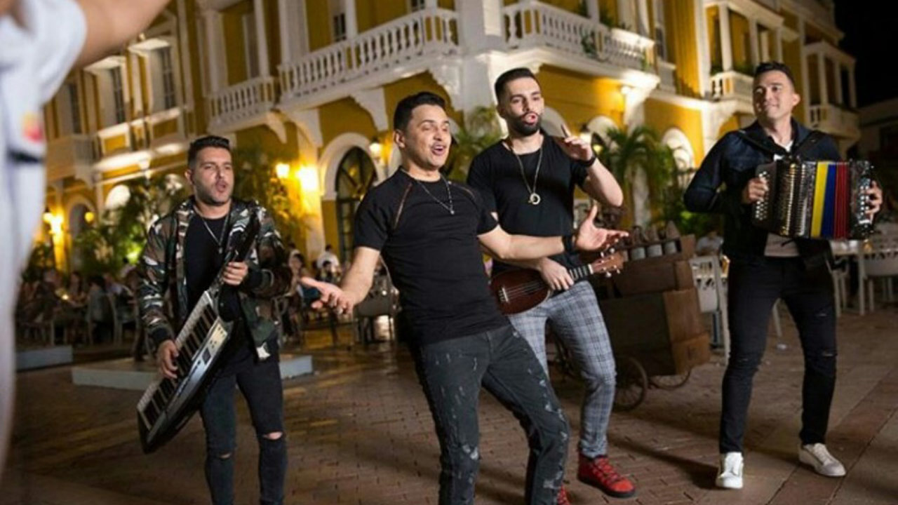 Los artistas colombianos fusionaron vallenato con género urbano en el sencillo del solista 