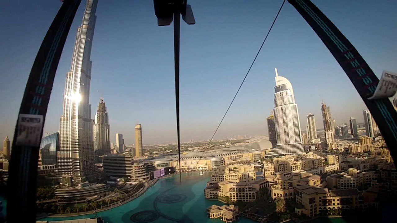 Dubai tiene la tirolesa más grande del mundo