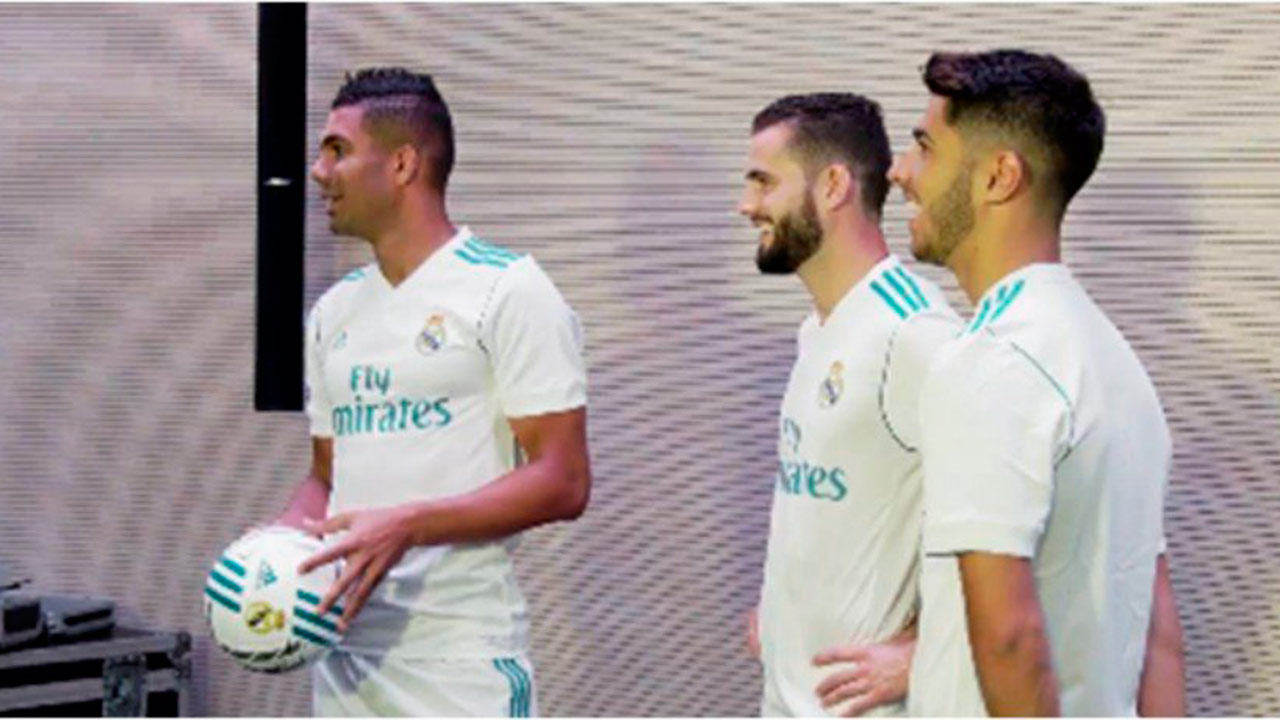 Los jugadores Casemiro, Nacho y Marcos Asensio gastaron una broma del Día de los Inocenmtes a varios transeúntes madrileños