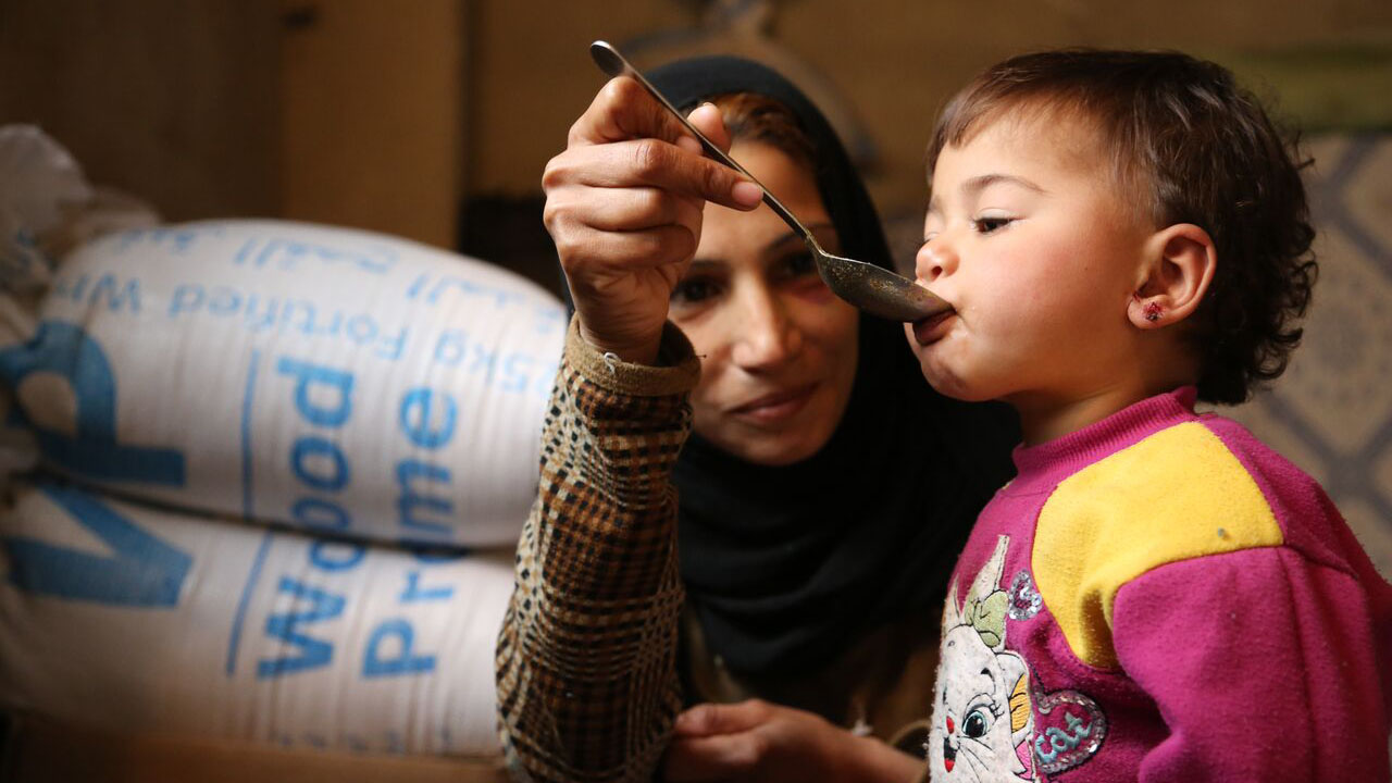 La aplicación "ShareTheMeal" le permite a los usuarios donar para ayudar a alimentar a los niños que padecen hambre en el mundo