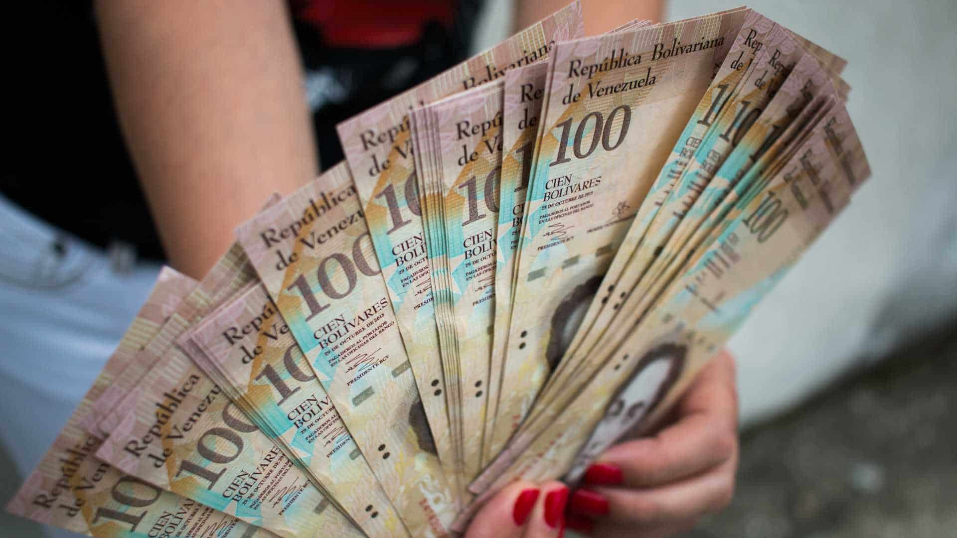 En las calles de Caracas circulan billetes particulares