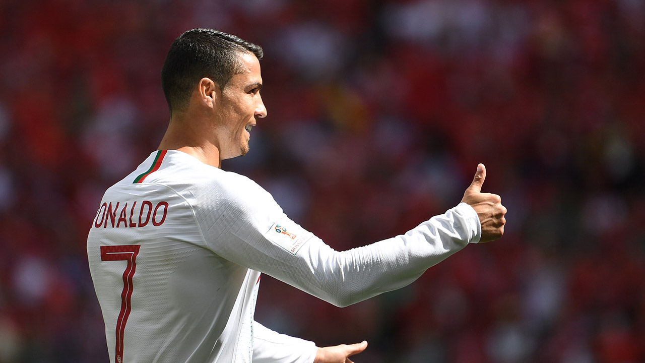 Portugal derrotó por 1-0 a Marruecos con gol solitario de su capitán, que acumula cuatro en el torneo, para ser el autor del 100 % de los goles lusitanos