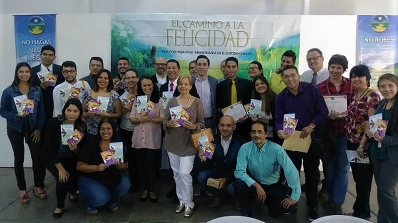 La fundación venezolana realizó un merecido reconocimiento a los medios de comunicación en el día del periodista