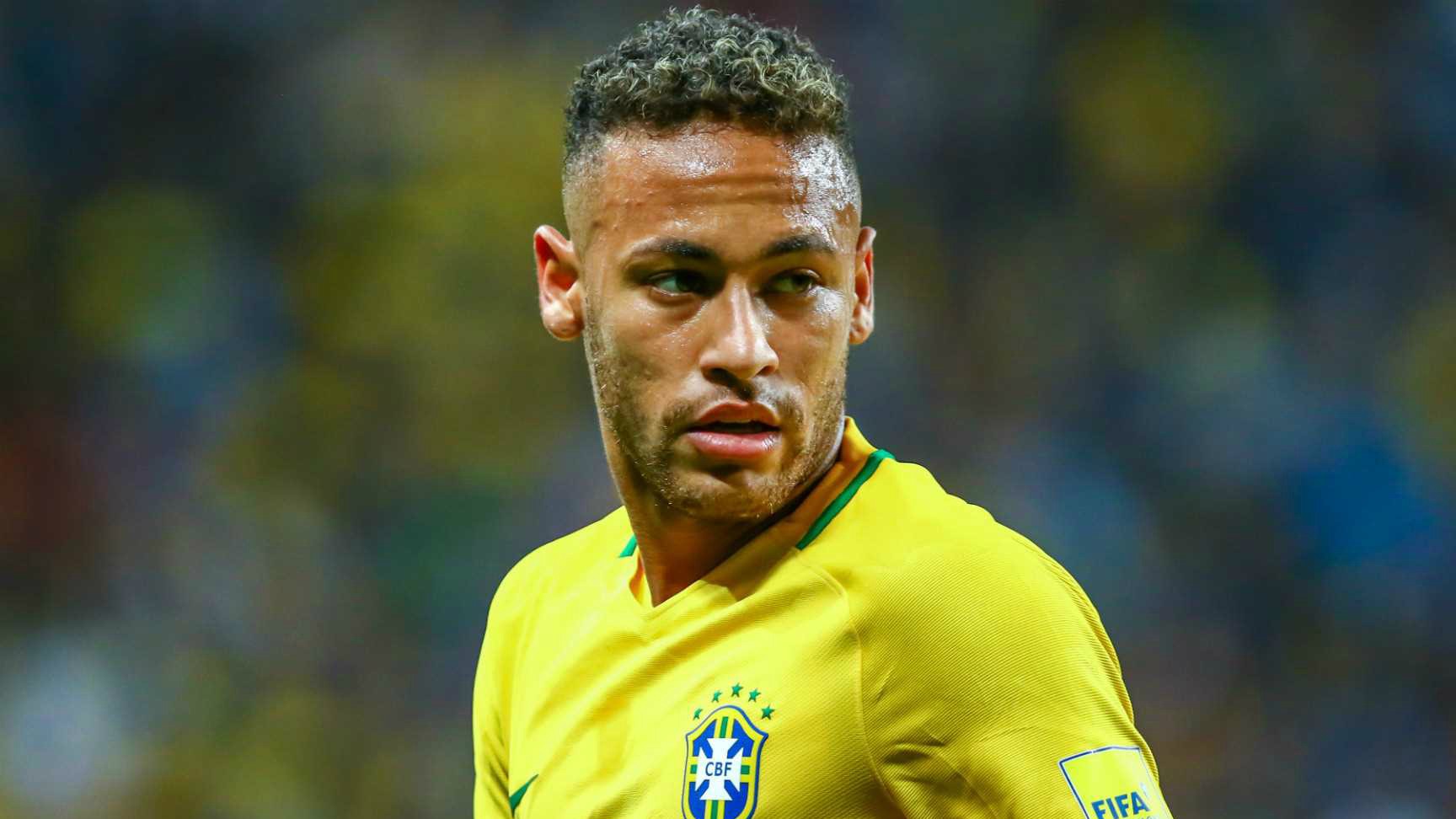 El Sumario - En la lista de los mejores que encabezan Cristiano Ronaldo y Lionel Messi no figura el nombre de Neymar