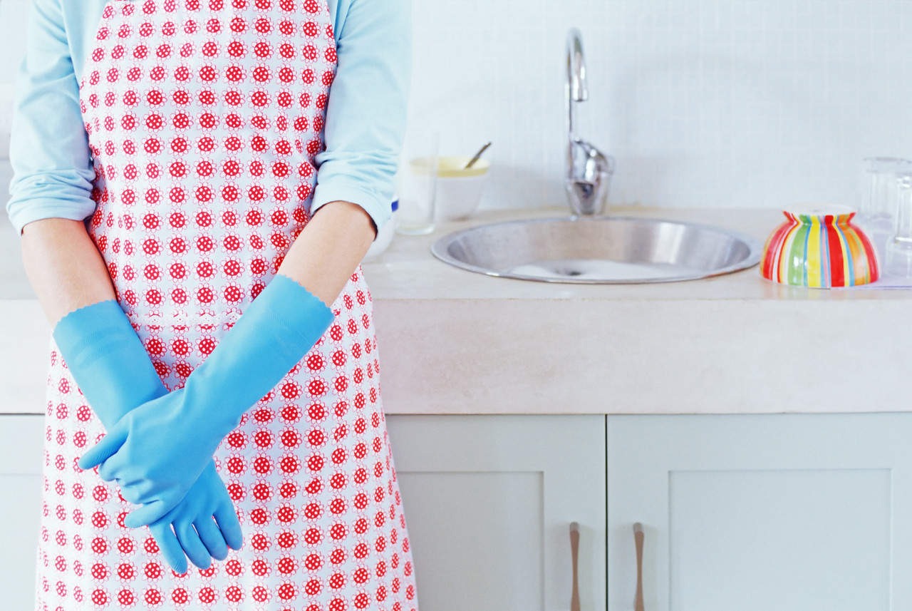 Sacar el polvo del hogar para prevenir enfermedades respiratorias y más en época decembrina