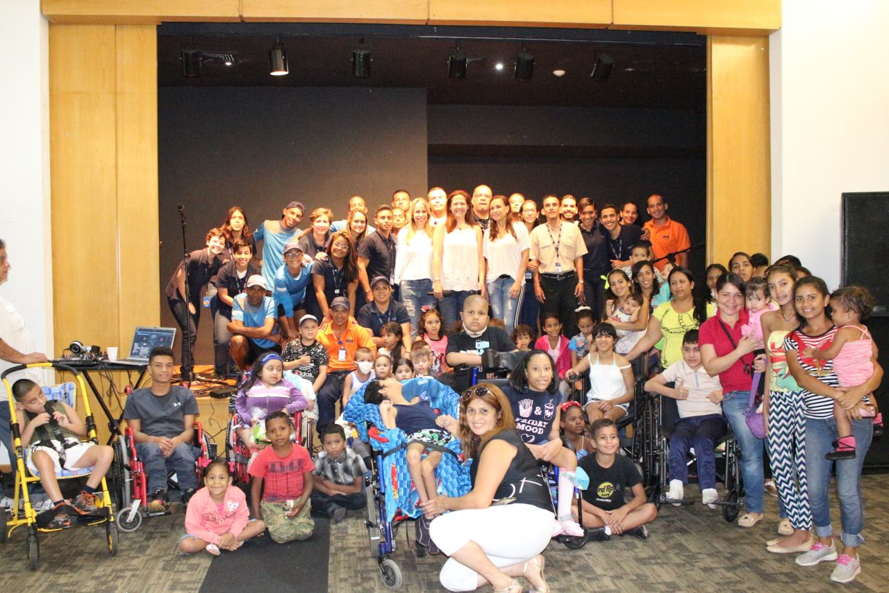 Más de 200 niños de la Fundación Amigos del Niño con Cáncer, Hospital Ortopédico Infantil y la Casa Ronald Mc Donald participaron en la actividad social