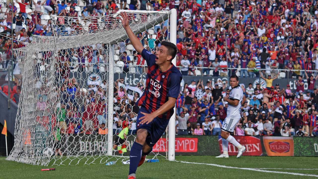 El atacante de Cerro Porteño es el jugador más joven en anotar en un Clásico de su país contra Olimpia