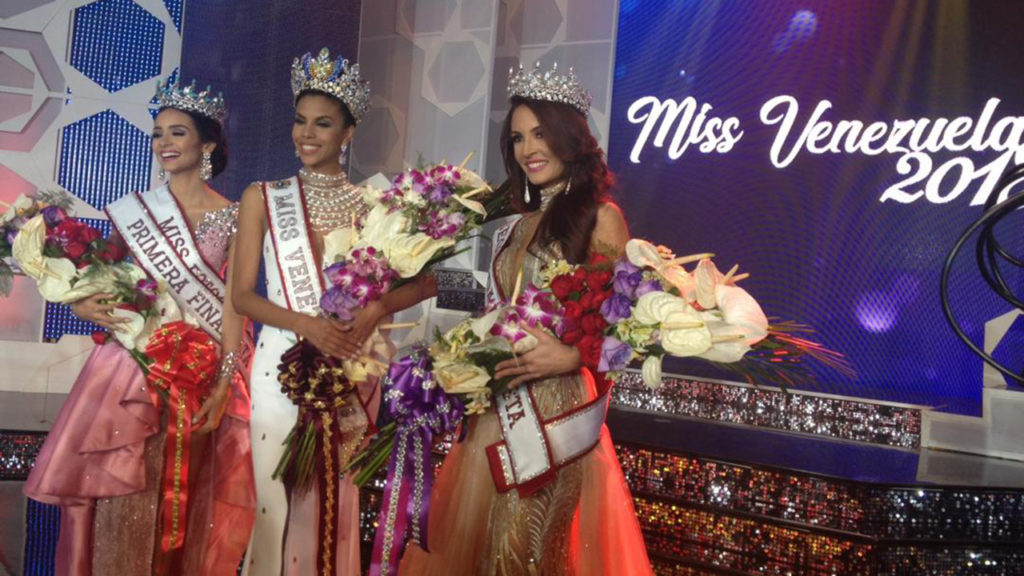 Como primera finalista fue elegida Miss Yaracuy, Alondra Echeverría, mientras que Oricia Domínguez, Miss Táchira