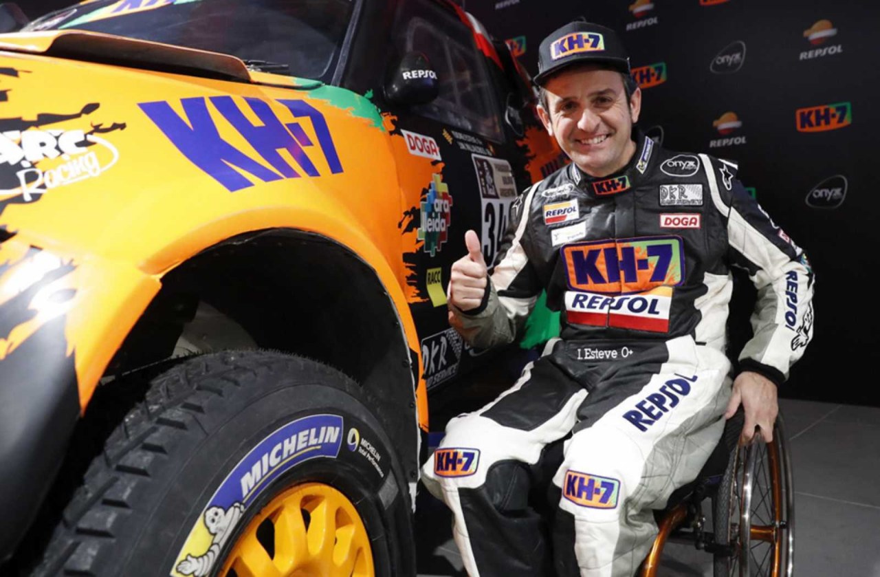 El piloto español aseguró que se debe "cambiar el planteamiento" para obtener mejores resultados en la competencia de rally raid