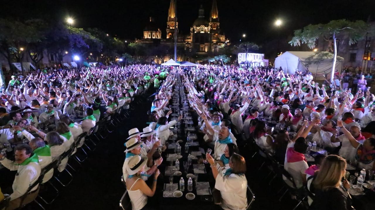 El evento celebrado en los alrededores de la catedral de la jurisdicción y el Teatro Degollado, logró congregar a 1.448 personas