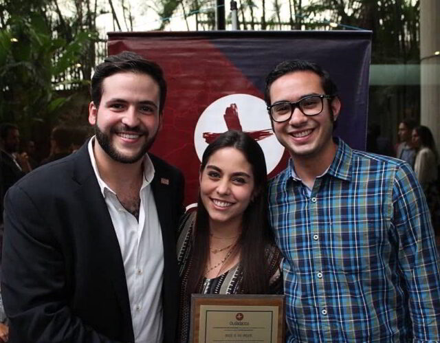 Beca A Un Pana recibió el premio “Arturo Uslar Pietri” de manos de Más Ciudadanos