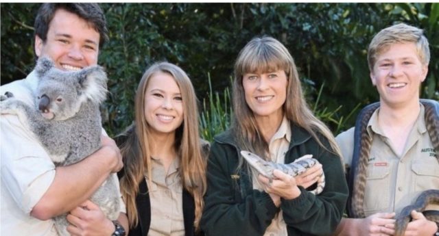 El Sumario - Familia de Steve Irwin rescató a más de 90 mil animales en Australia