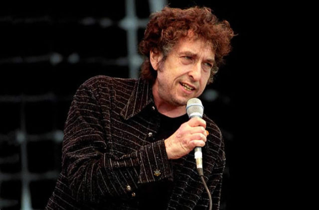 Bob Dylan lanzó canción inédita de 17 minutos