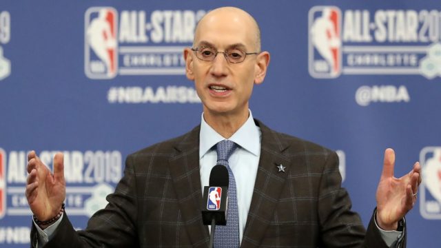 La NBA aplaza hasta mayo decisión final sobre la temporada