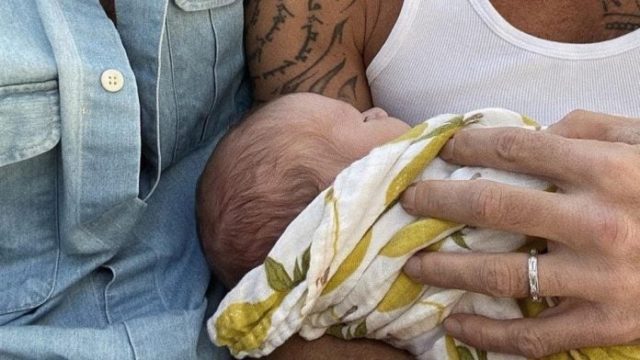 Ricky Martin presentó en las redes sociales a su cuarto hijo-destacada
